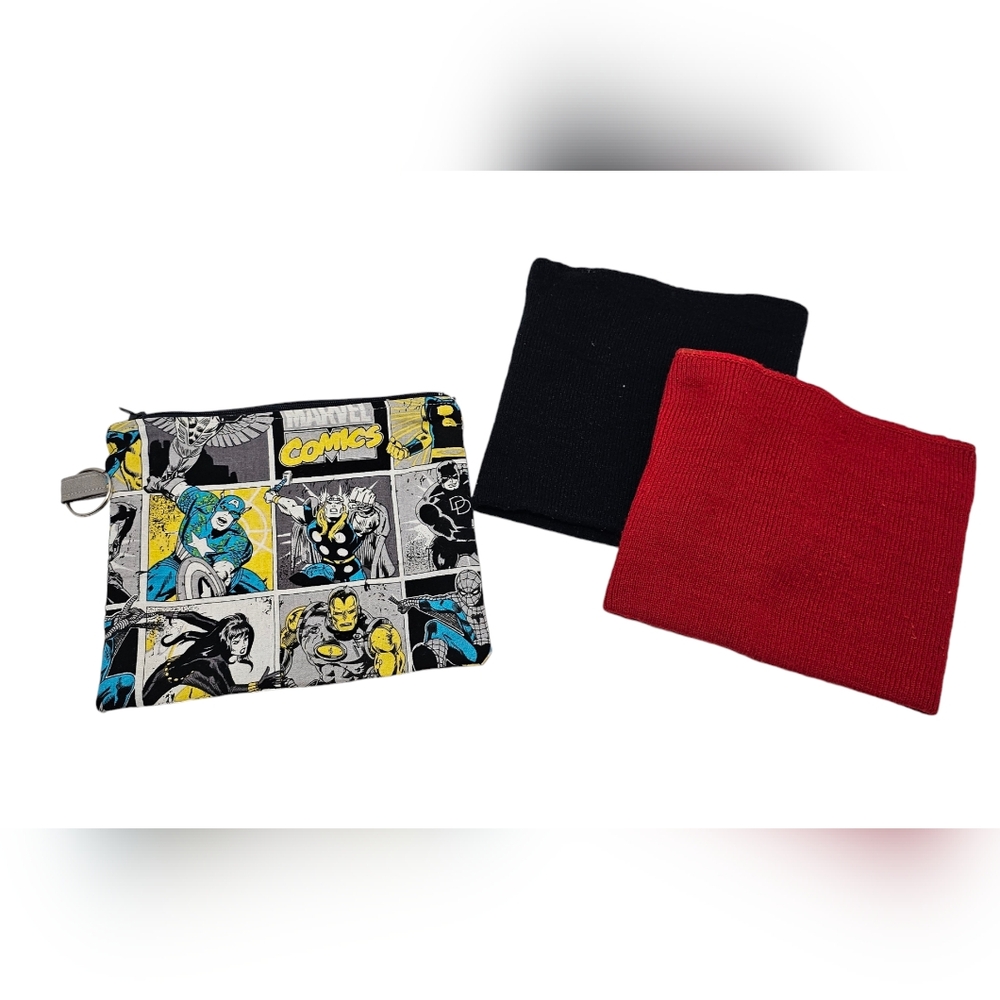 New without tags 2 neck warmers and 1 zipper pouch